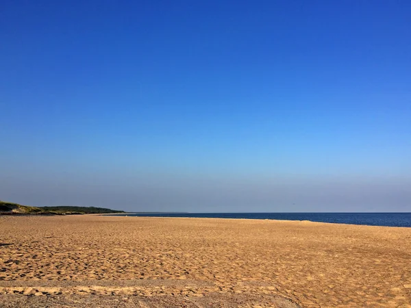 Praia solitária do Mar Báltico — Fotografia de Stock