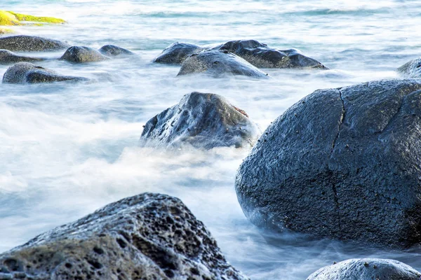 Branding van de oceaan van de atalantic in lange tijd blootstelling — Stockfoto