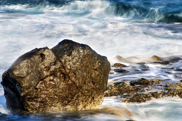 Surfen op de Atlantische Oceaan bij langdurige blootstelling — Stockfoto