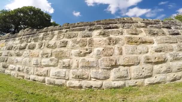 Muro histórico de la abadía de un monasterio — Vídeo de stock