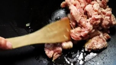 Çin Çin tavası, domuz eti et kavurma