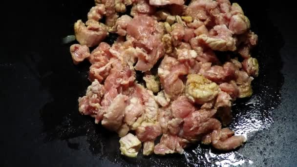 Wok chinês, assar carne de porco — Vídeo de Stock