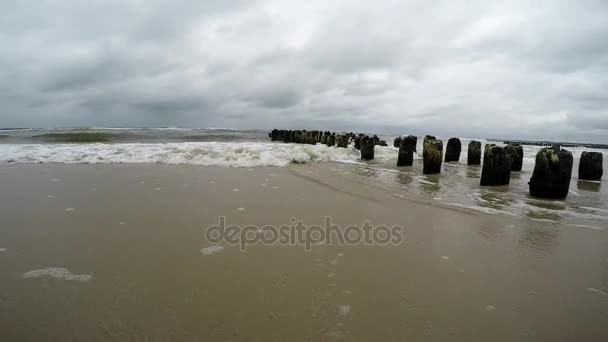 Surf Morza Bałtyckiego w Polsce, kamery w surf — Wideo stockowe