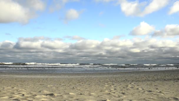 Beach, Ustka, Polonya Baltık Denizi'nin — Stok video