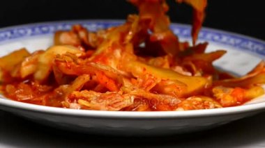 Korece Kimchi bir dönüş tablo