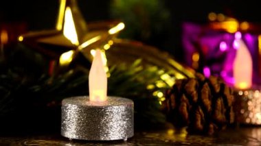 Noel dekorasyon hediyeler ile açmak tablo