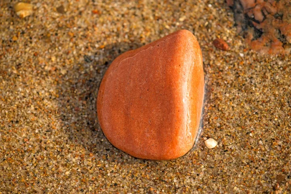 Pebble steen op een strand — Stockfoto