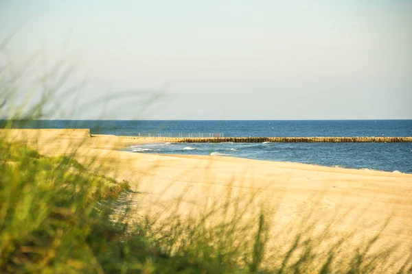 Praia solitária do Mar Báltico na Polônia, Ustka — Fotografia de Stock