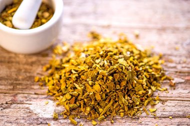 Ökse otu, şifalı ot harç ile kurutulmuş