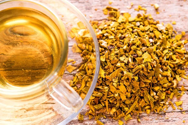 Mistletoe, medicinal herb dried with tea — Stock Photo, Image