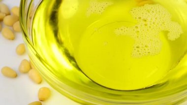 Sibirya sedir yağı ve fındık