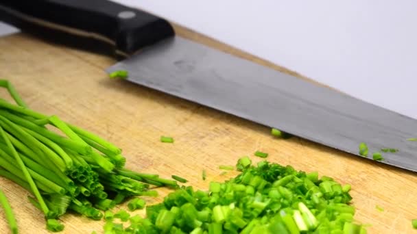 Fresh Cut Chive Turn Table — Stock Video