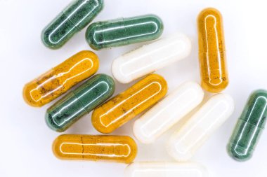 farklı içerikli tıbbi kapsüller