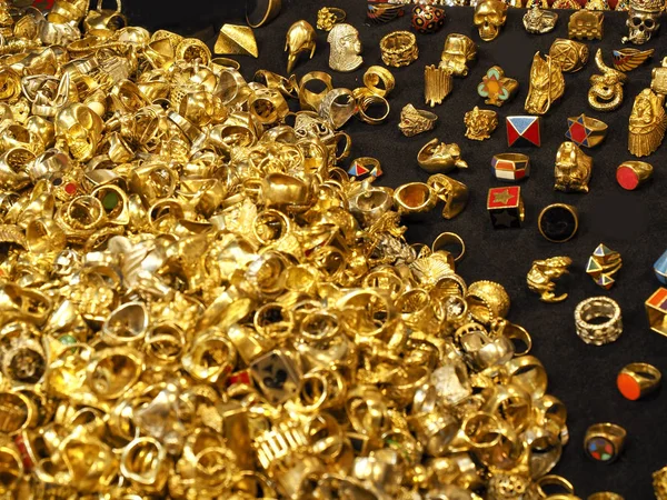 Gold Heap Pile Gold Rings Division Gold — Stock Photo, Image