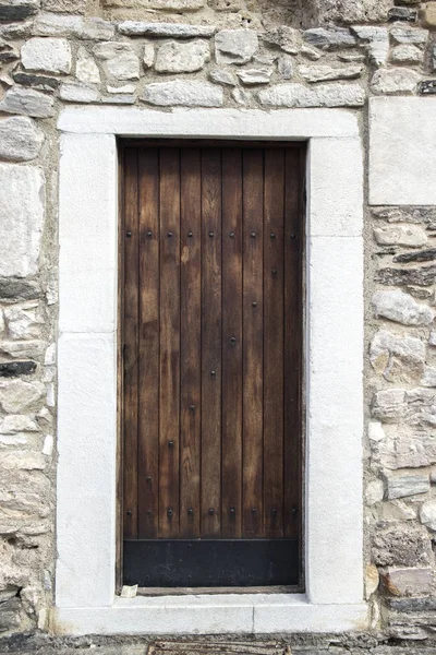 Ancient wooden door — Stock Photo, Image