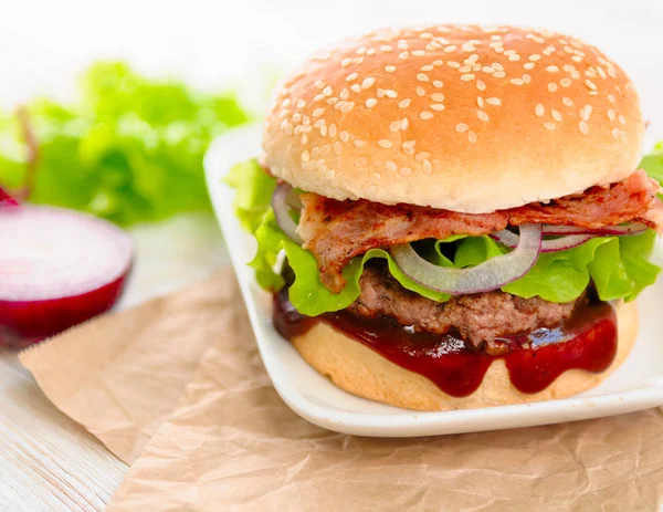 Taze ve lezzetli Burger — Stok fotoğraf