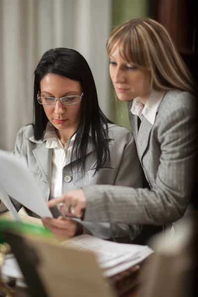 Businesswoman in office — Stock Photo, Image