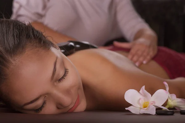 Asian woman.Spa treatment and massage — Stock Photo, Image