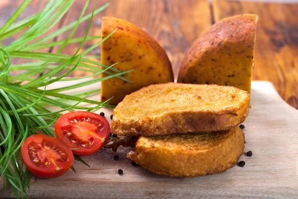 Sırp mutfağı, kızarmış ekmek ile otantik Geleneksel Gıda — Stok fotoğraf