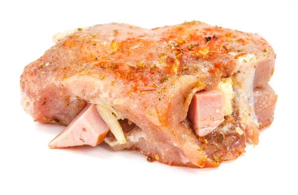 Lombo de porco marinado e recheado sobre branco — Fotografia de Stock