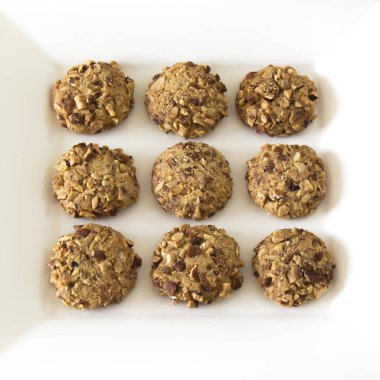 Lezzetli bademli kurabiyeler.