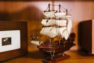 Ahşap tekne yelkenli