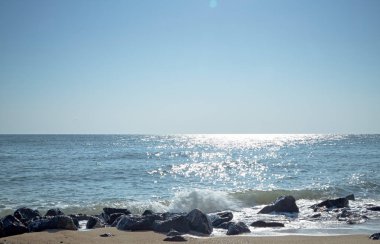 Yeşil okyanus dalgası