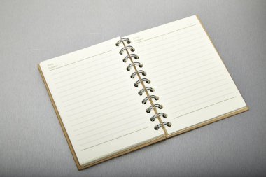 Kahverengi not defteri, alüminyum doku