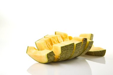 Taze kavun dilimleri