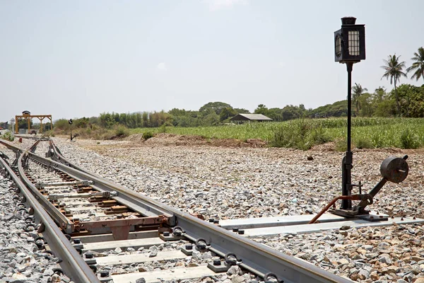 Rayların dönüm noktası