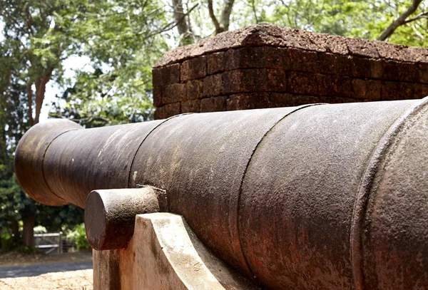 Alte Kanonen Und Alte Mauer Thailand — Stockfoto