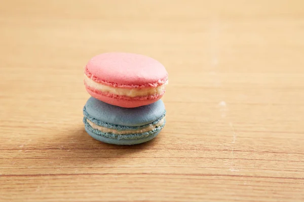 Traditionelles Französisches Macaron Rosa Und Blau — Stockfoto