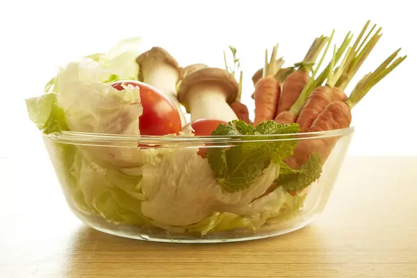 Frisches Gemüse Mit Blattsalat — Stockfoto