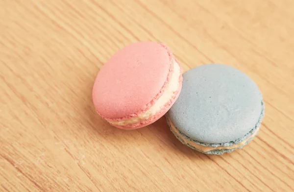 Traditionelles Französisches Macaron Rosa Und Blau — Stockfoto