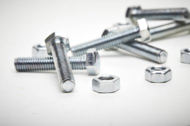 alan sığ derinliği ile somunlar