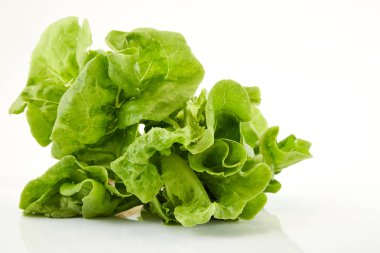 gölge beyaz zemin üzerine izole marul