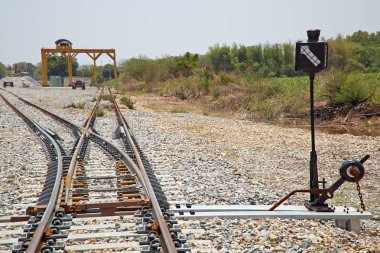 Rayların dönüm noktası