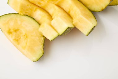 Hamigua kavun dilimler halinde kesin