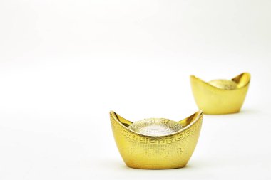 Çin yeni yılı ve altın İngotlar