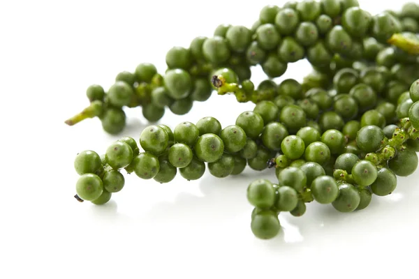 Pimentos Verdes Tão Frescos Backgroun Branco — Fotografia de Stock