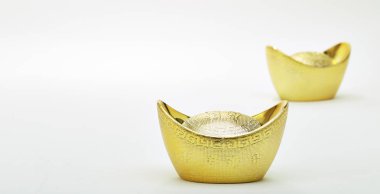 Çin yeni yılı ve altın İngotlar