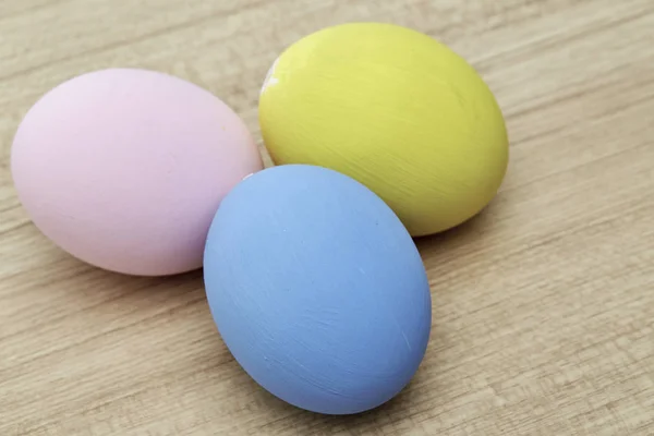 Kleurrijke Easter Egg Houten Achtergrond — Stockfoto