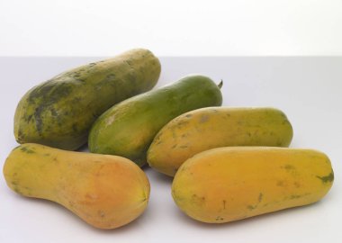 taze sarı papaya 