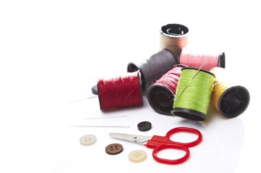 Dikiş aletleri ve aksesuarları