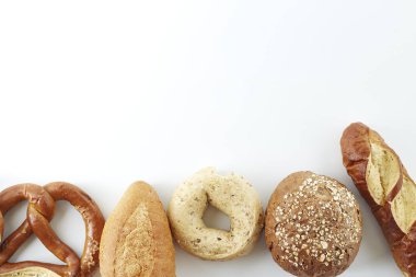 çeşitli ekmek izole