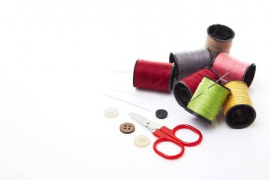 Dikiş aletleri ve aksesuarları