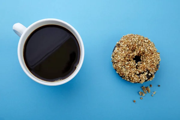 Kaffe Och Munk Till Frukost — Stockfoto
