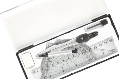 kare kağıt üzerinde matematik okuldan araçları kümesi