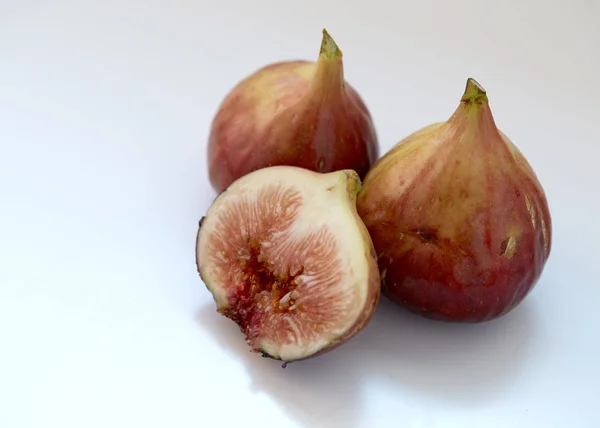 Sliced fresh figs on white Background — Stock Photo, Image