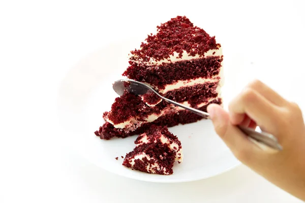 Cuchara Cortar Pastel Terciopelo Rojo Sobre Fondo Blanco — Foto de Stock